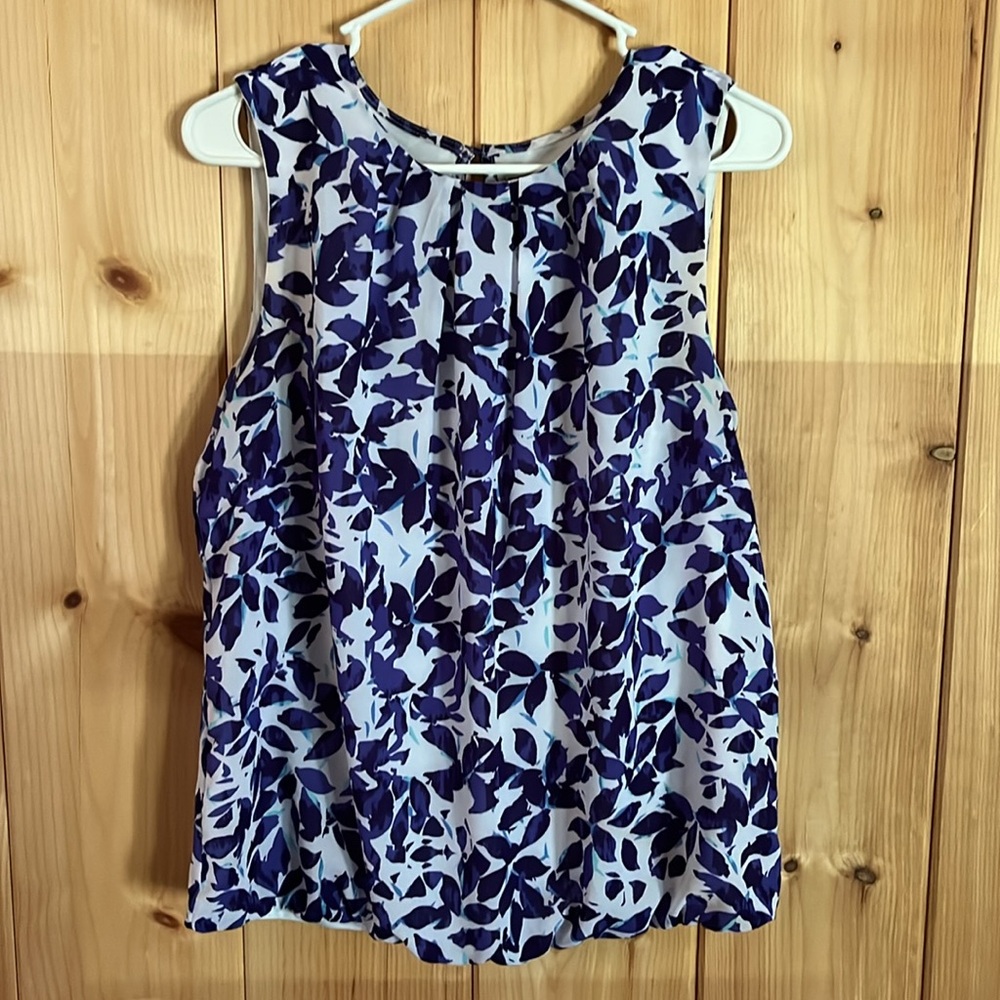 Liz Claiborne Purple Floral Sleeveless Top – Women’s
